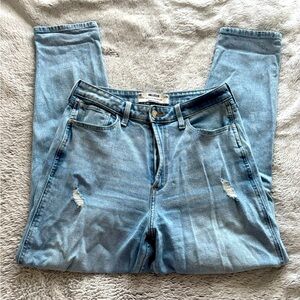 Curvy ultra high-rise mom jeans